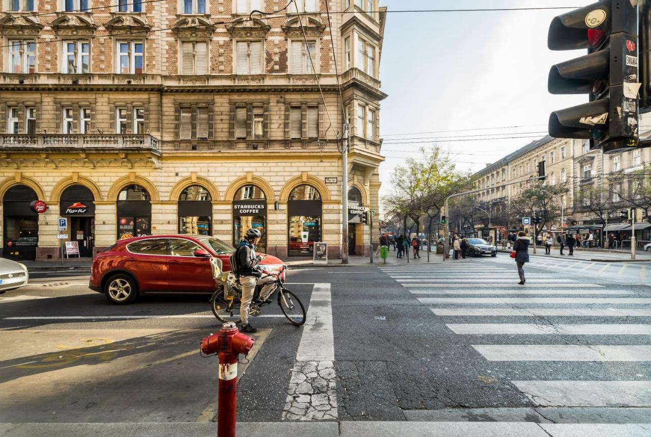 Hello Downtown Apartment - Movie Budapest Luaran gambar