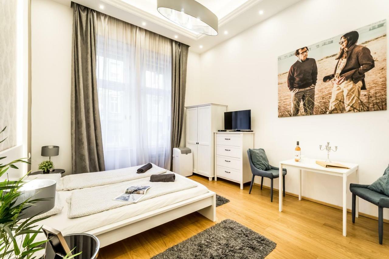 Hello Downtown Apartment - Movie Budapest Luaran gambar